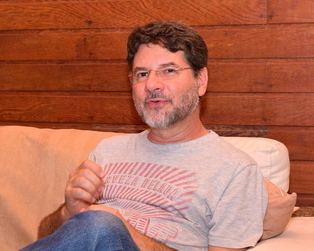 Binho Marques rebate matéria sobre disputa interna na esquerda